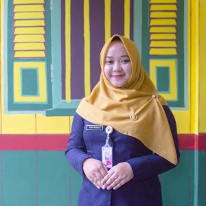 Dewi Permata-Guru Seni Budaya