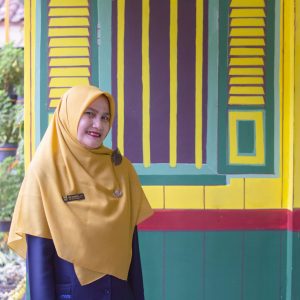 Neni Rahmaini-Guru Bahasa Inggris
